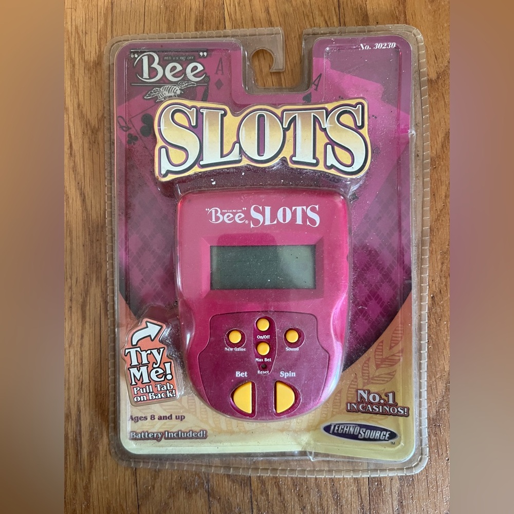 Techno Source Bee Slots Electronic Handheld Game Sealed